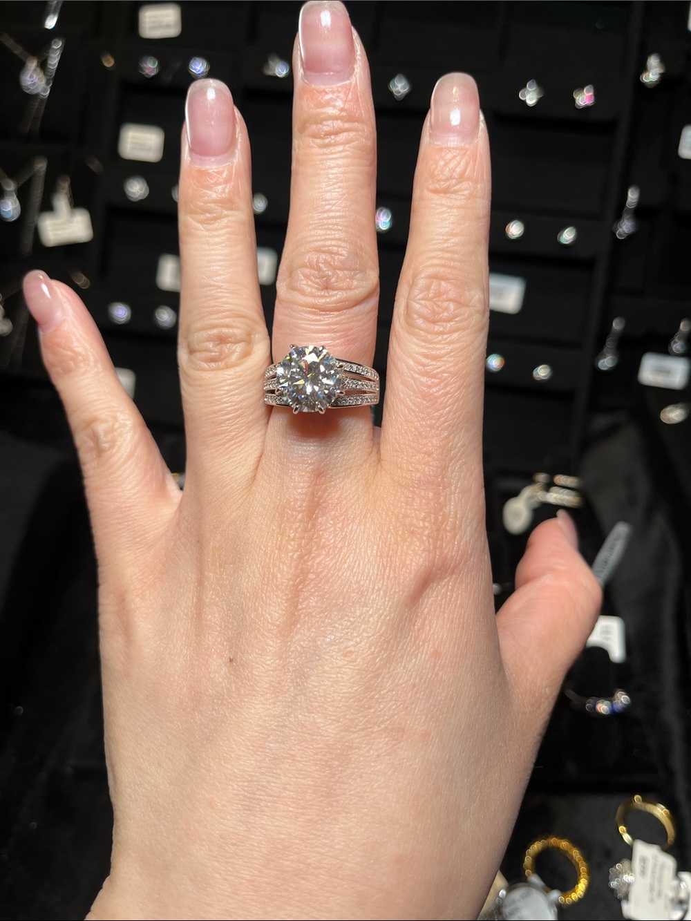 Classic White Gold Solitaire Engagement Ring with Diamond Accents